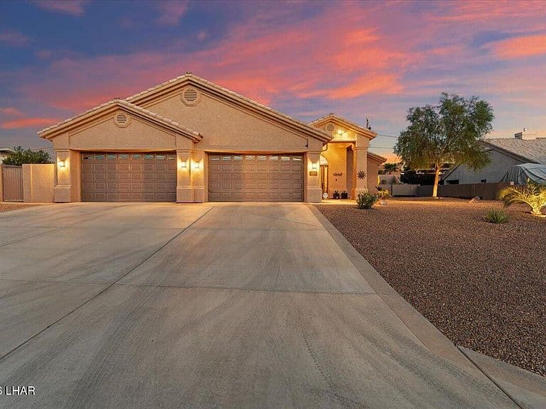 2524 Talisman Dr photo 2
