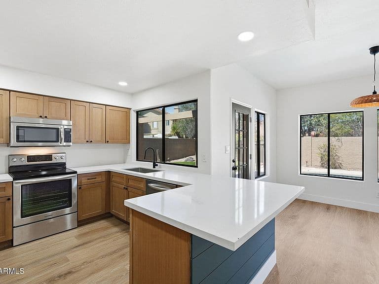 14091 S 40TH Street photo 3