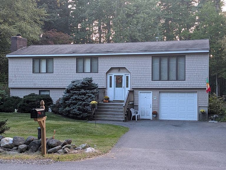 413 S Baboosic Lake Rd photo 2