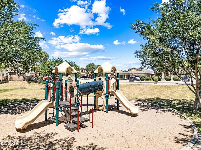 3896 E ARAGONITE Lane photo 5