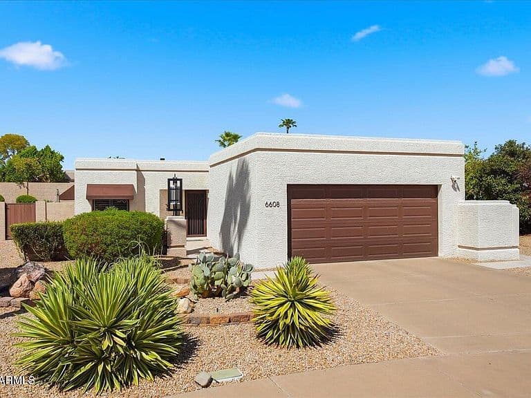 6608 E PHELPS Road E photo 2
