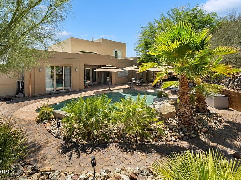 22415 N 63RD Drive photo 4