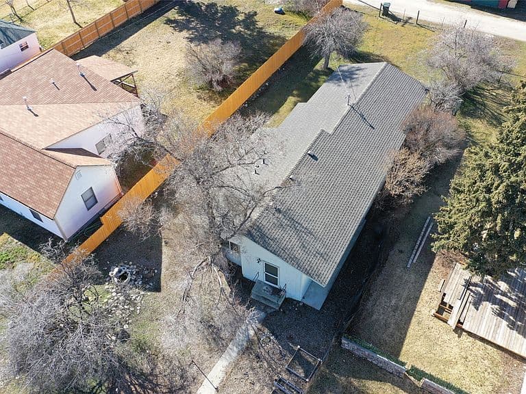709 N 6th St photo 3