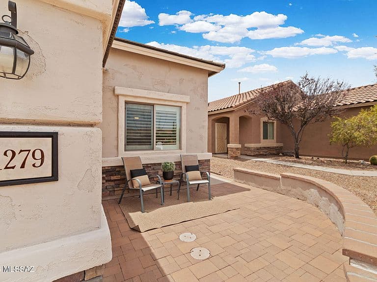1279 W Calle Luis Maria photo 3