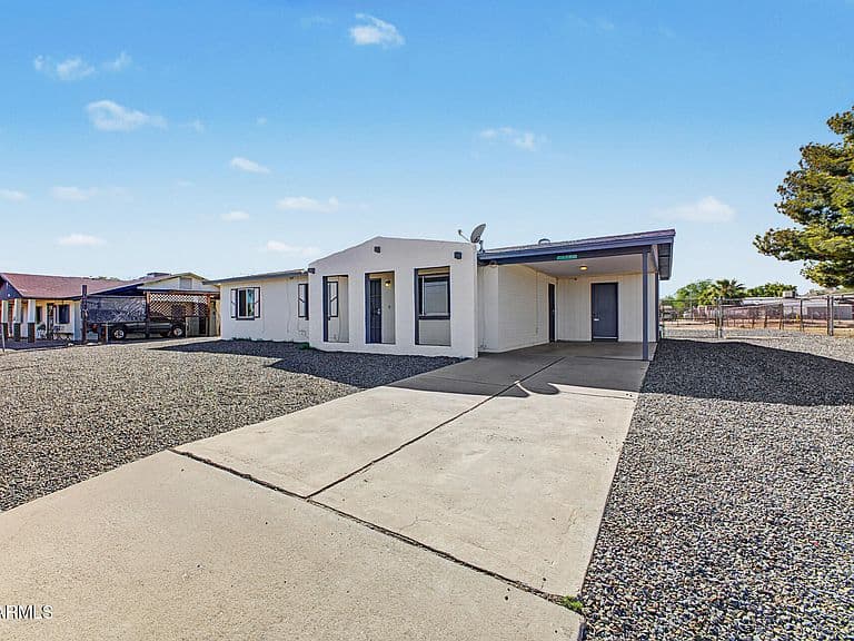 11060 N FALDALE Road photo 3