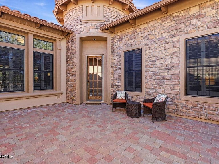 3517 N BOULDER CANYON Street photo 3