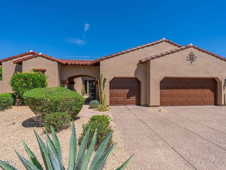 8146 E WINGSPAN Way photo 1
