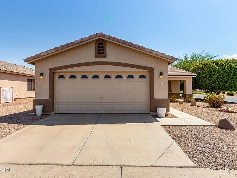2101 S MERIDIAN Road #301 photo 2