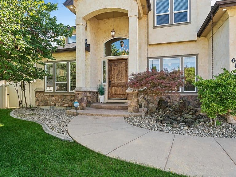683 W Indian Rocks St photo 4
