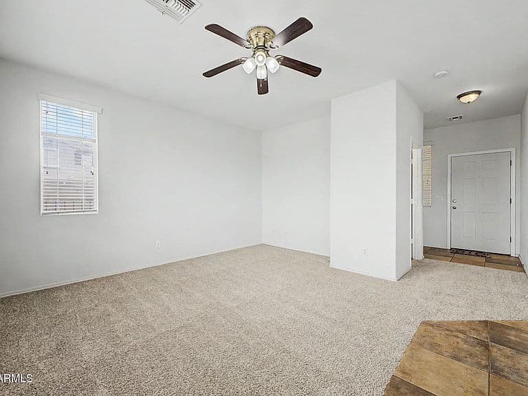 2642 S 90TH Glen photo 4