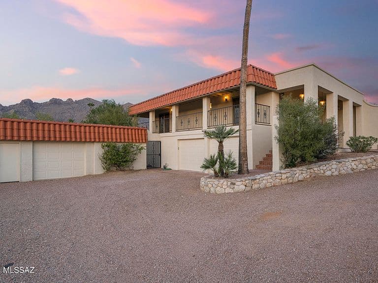 1435 E Indian Wells Rd photo 4