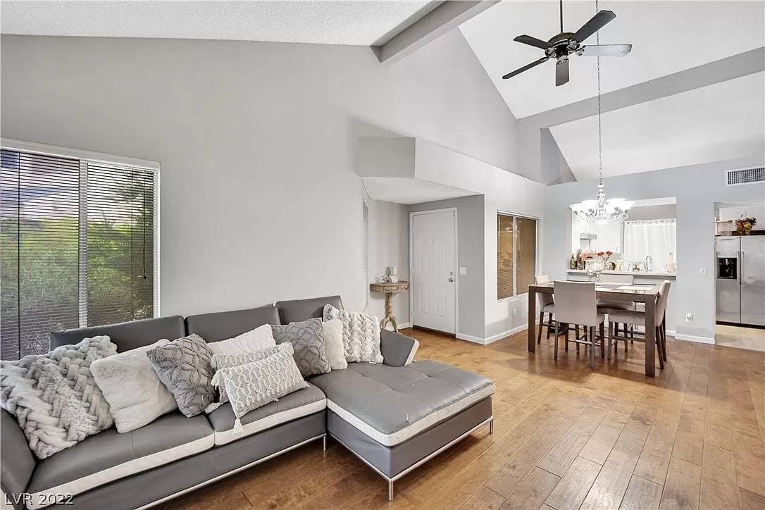 5611 Vineyard Ln #10, photo 2