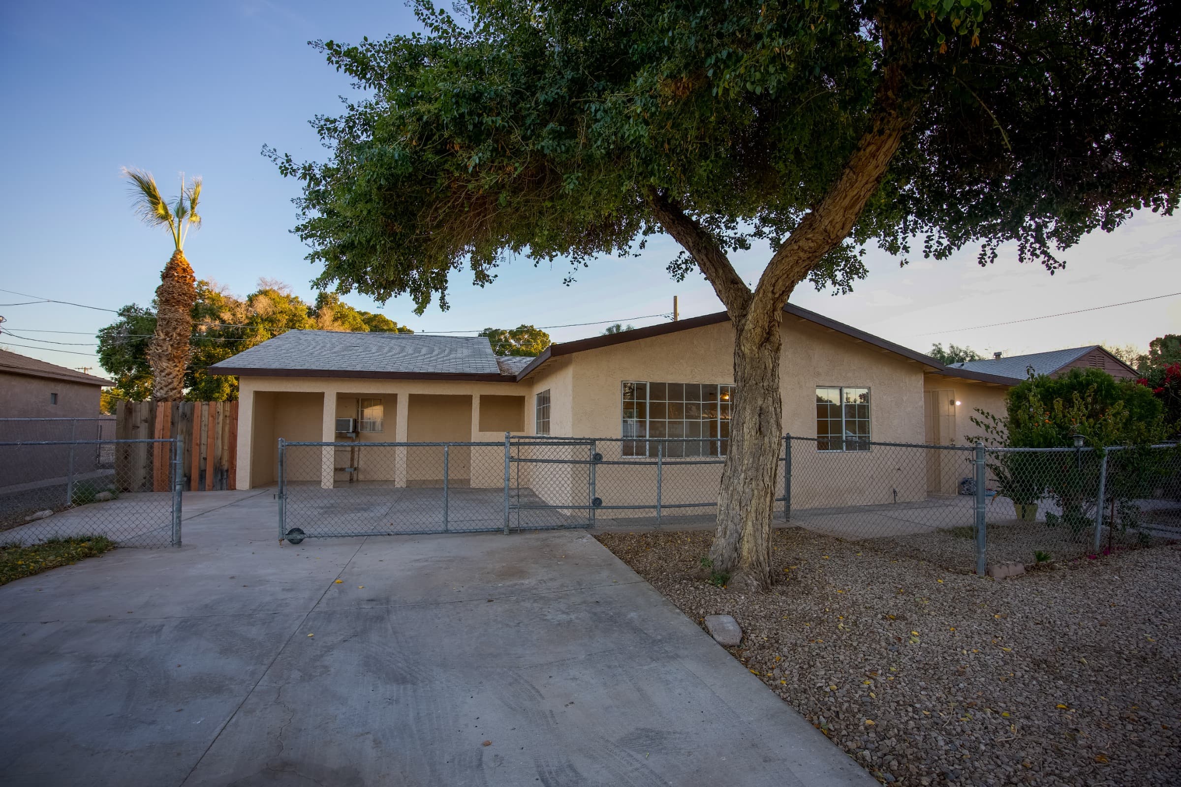 2221 West 9th Street photo 1