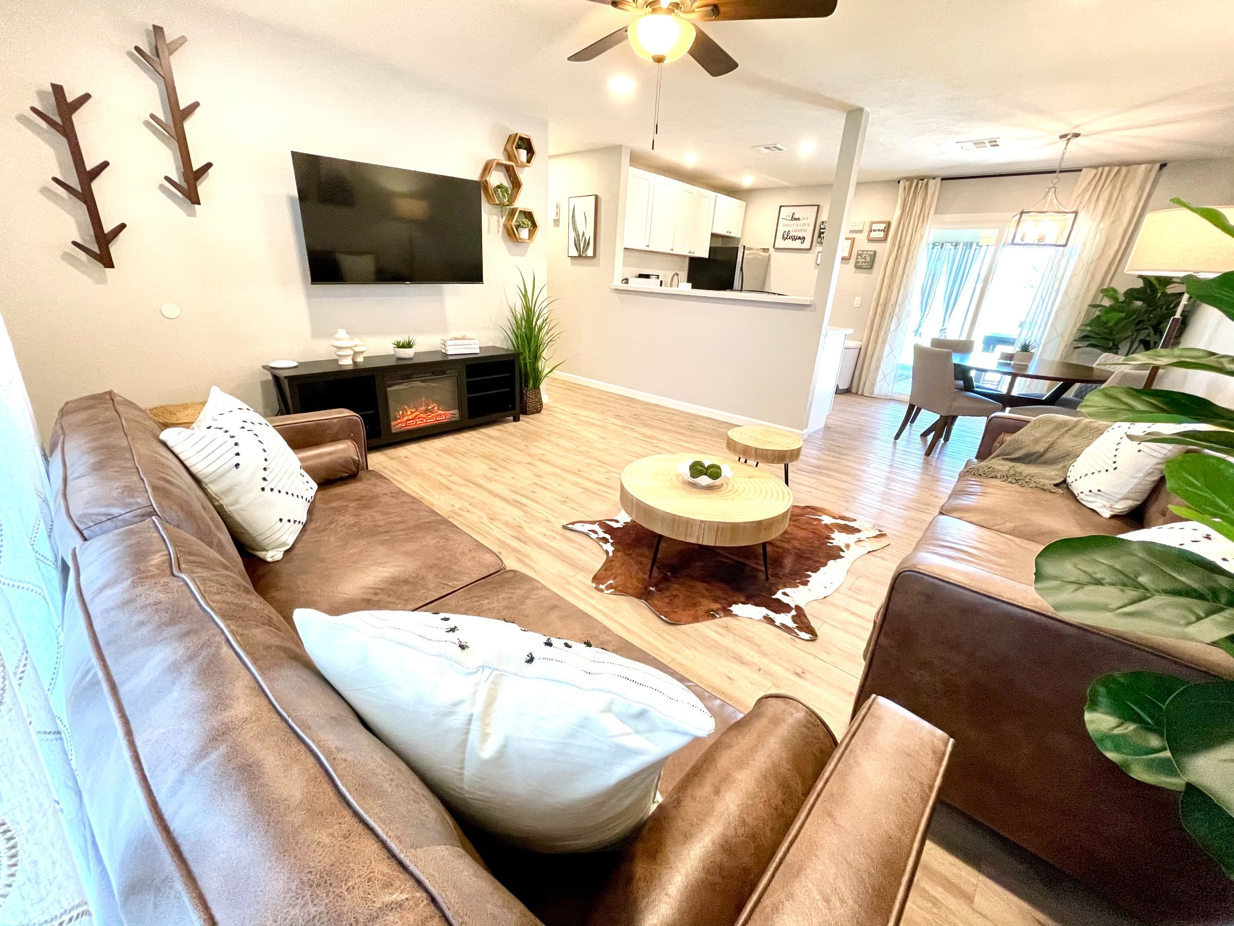 2631 North 71st Place photo 1