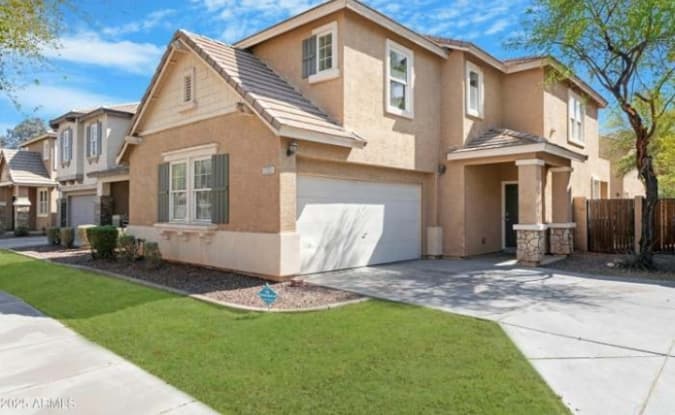 2331 East Pecan Road photo 1