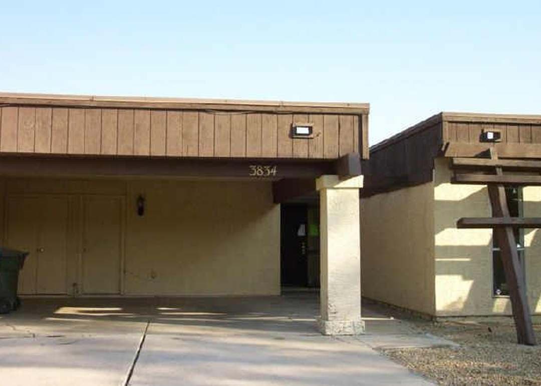 3834 West Crittenden Lane photo 1