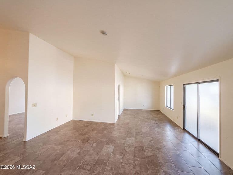 9324 E Lochnay Ln photo 3