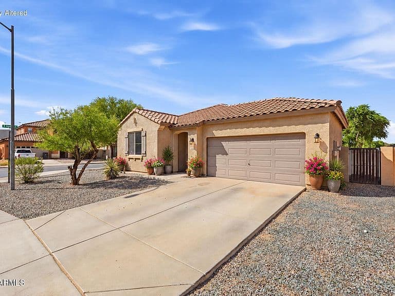 1526 E PALO VERDE Drive photo 1