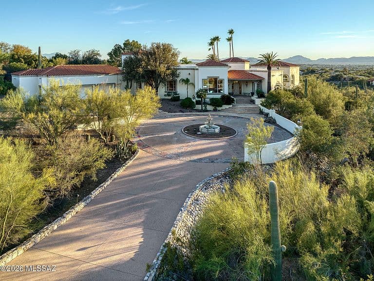 5151 N Calle Ladero photo 4