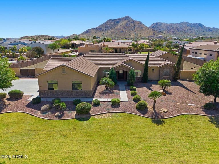 5643 W ROCK Court photo 2