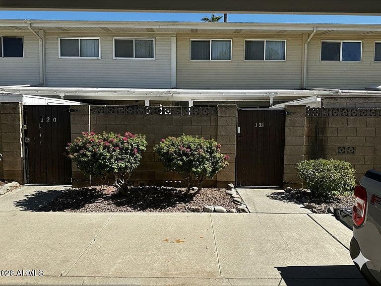 8211 E GARFIELD Street #J 21 photo 5