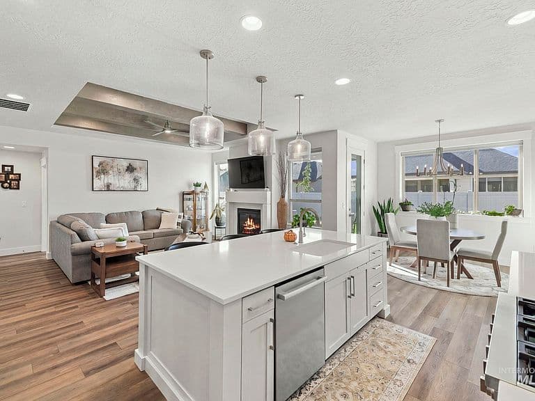 2477 E Galleon Ln photo 5