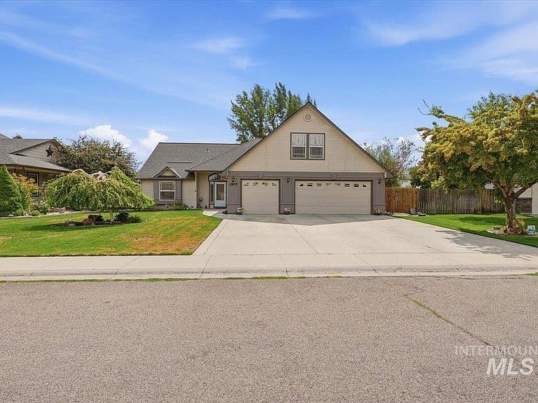 1907 W Summerwind Dr photo 1