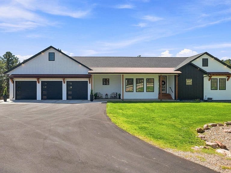 6877 Sun Ridge Rd photo 1