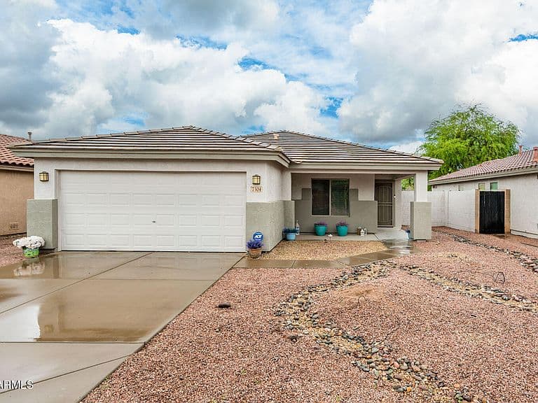 7304 S 55TH Drive photo 1