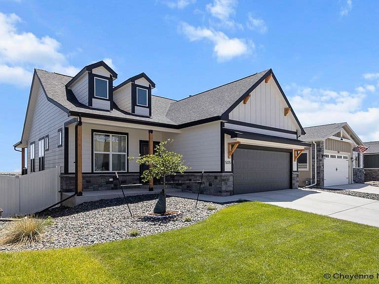 5135 Carla Dr photo 2