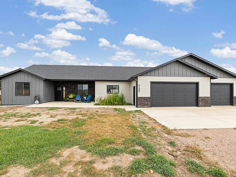 6150 Green Valley Dr photo 1