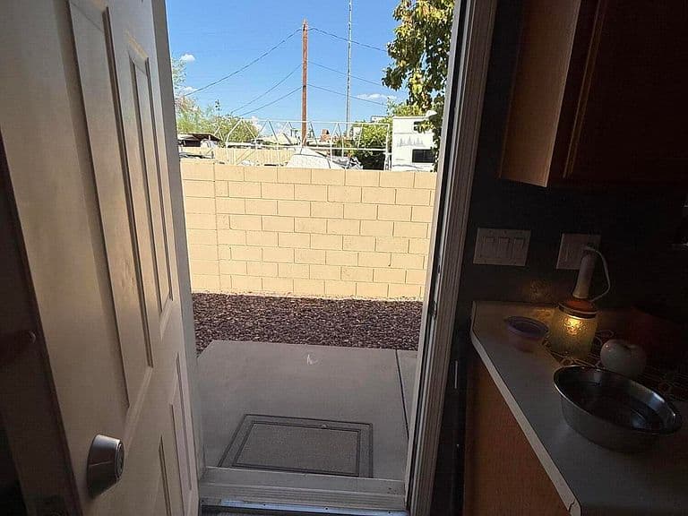 232 E MORELOS Street photo 5
