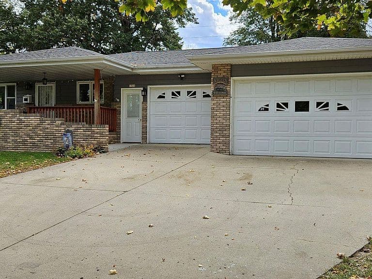 1320 Legeros Dr photo 1