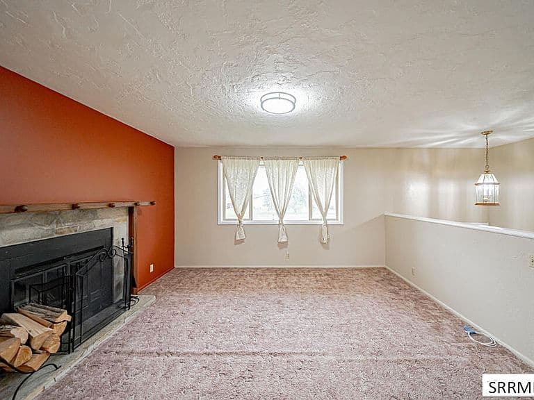 6764 N Jennifer Ln photo 5