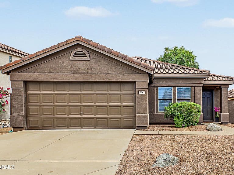 5015 E Peak View Road photo 2