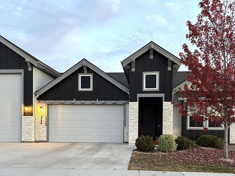 2794 E Gypsum St photo 2