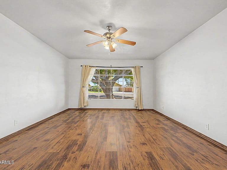 650 N OLIVE -- photo 4