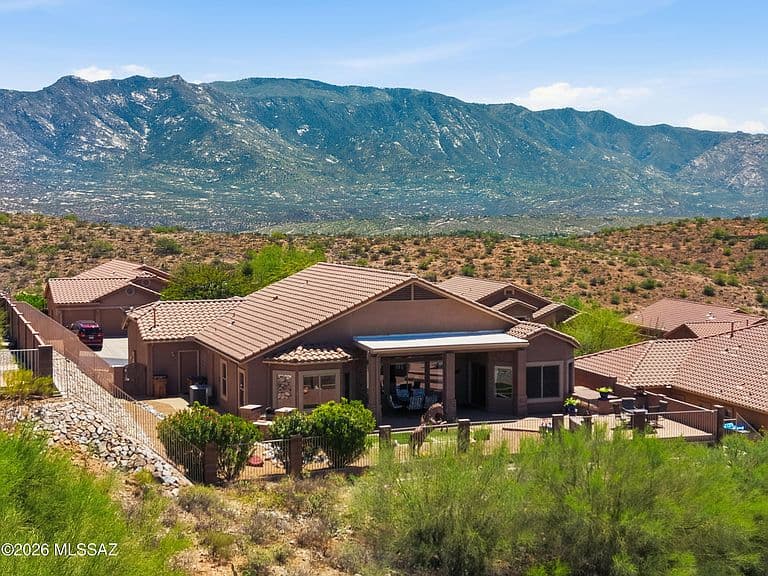 60958 E Eagle Mountain Dr photo 2