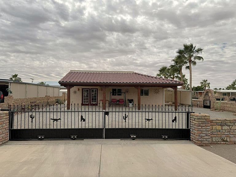 12779 S Joleane Ave photo 1