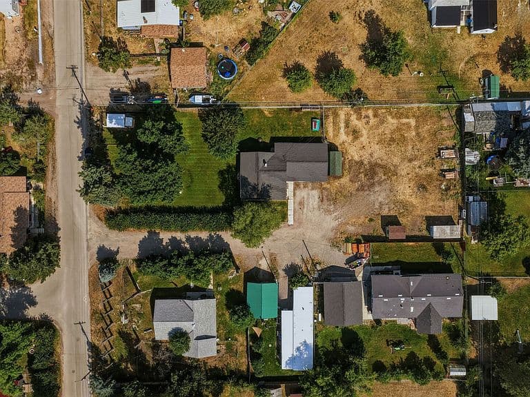 624 Colorado Ave photo 2
