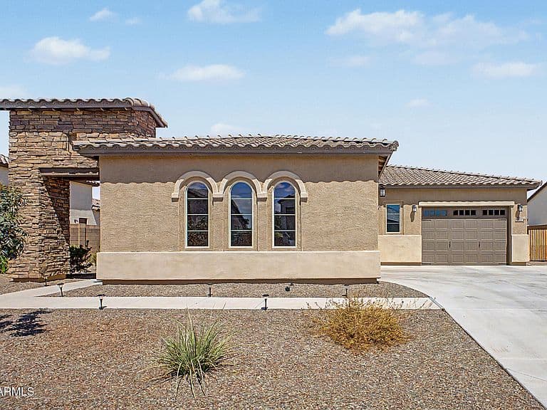 17244 W LOMA Lane photo 2
