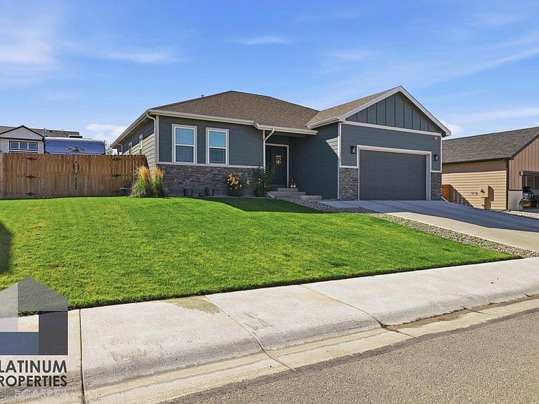 3729 Dancing Wolf Dr photo 2