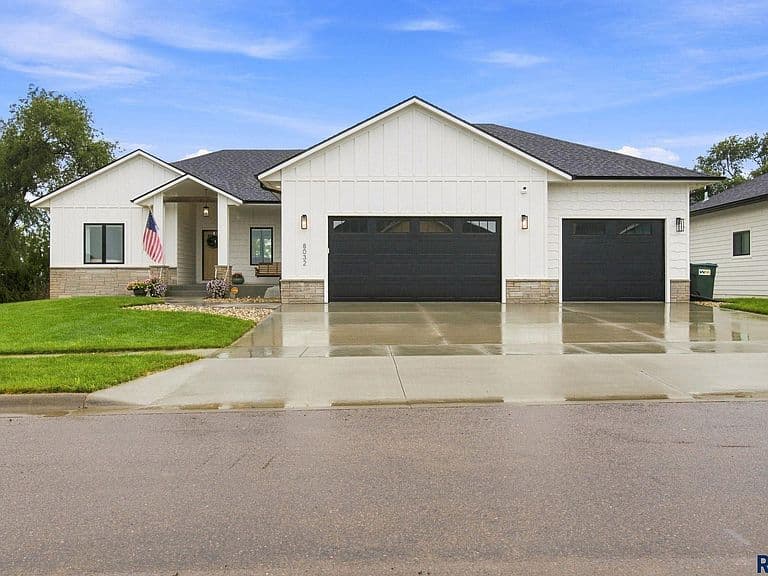 8032 E Norway Pine Trl photo 1