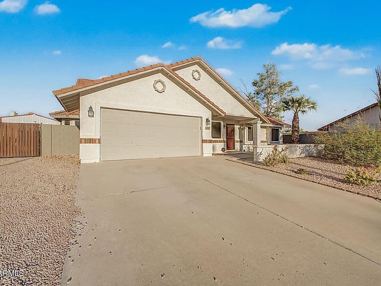 921 N SANDAL Circle photo 5