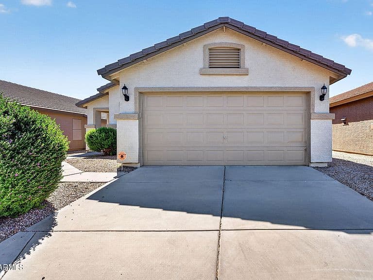 17 E MAYFIELD Drive photo 1