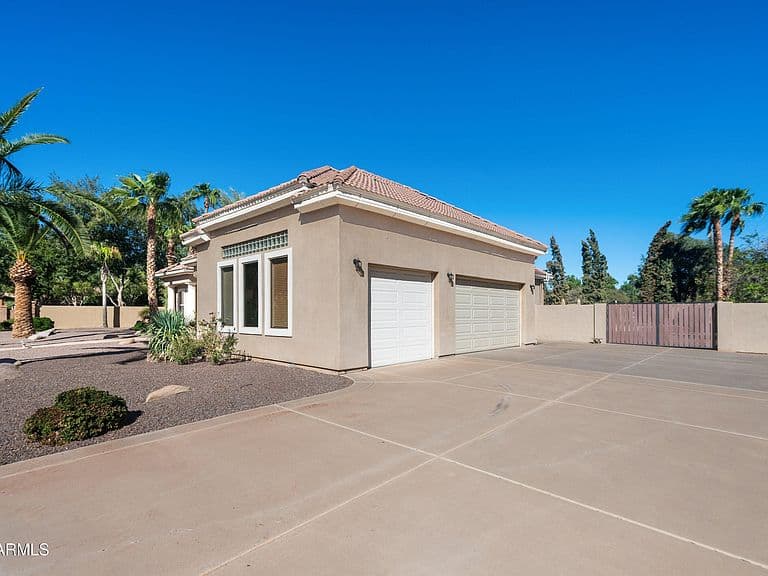 355 S BALBOA Drive photo 5