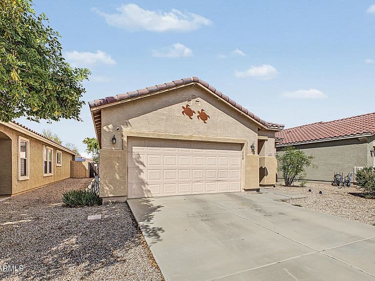 2424 W ROMLEY Road photo 4