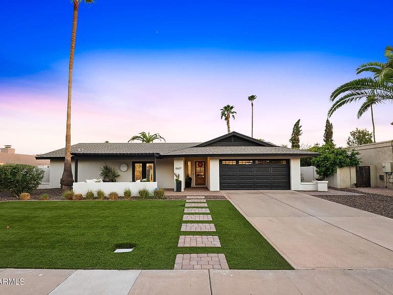 8607 E SAN DANIEL Drive photo 1