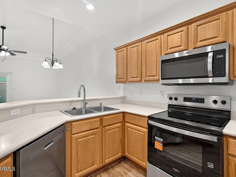 6540 E REDMONT Drive #10 photo 3