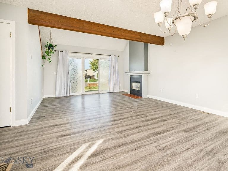 429 Greenspring Pl photo 2